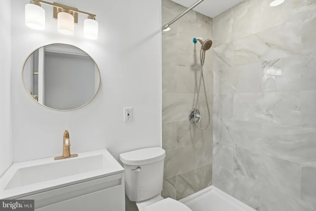 Additional image 33 of 313 C Street SE, Washington, DC 20003