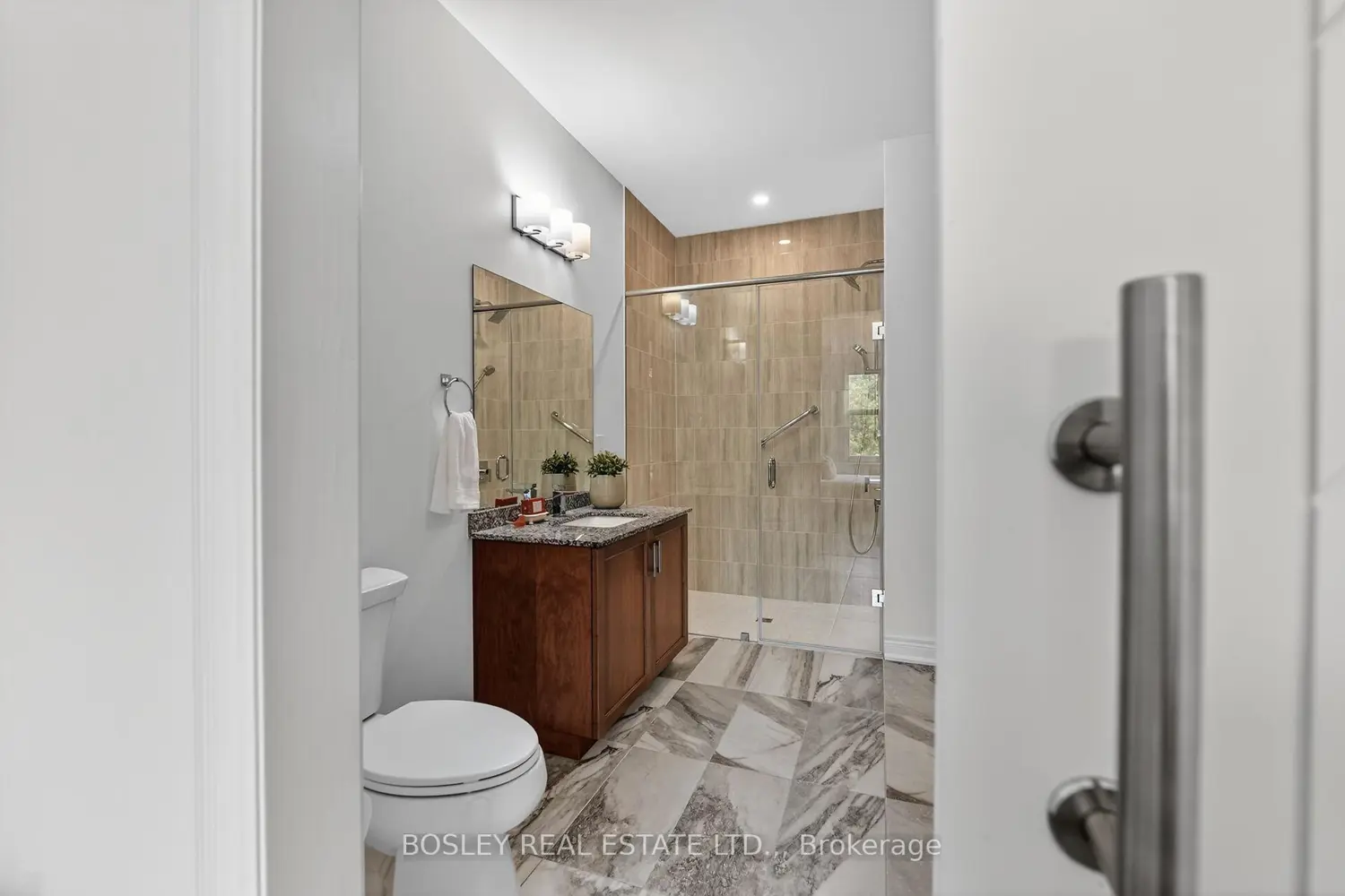 56 Paradise Grove photo 3