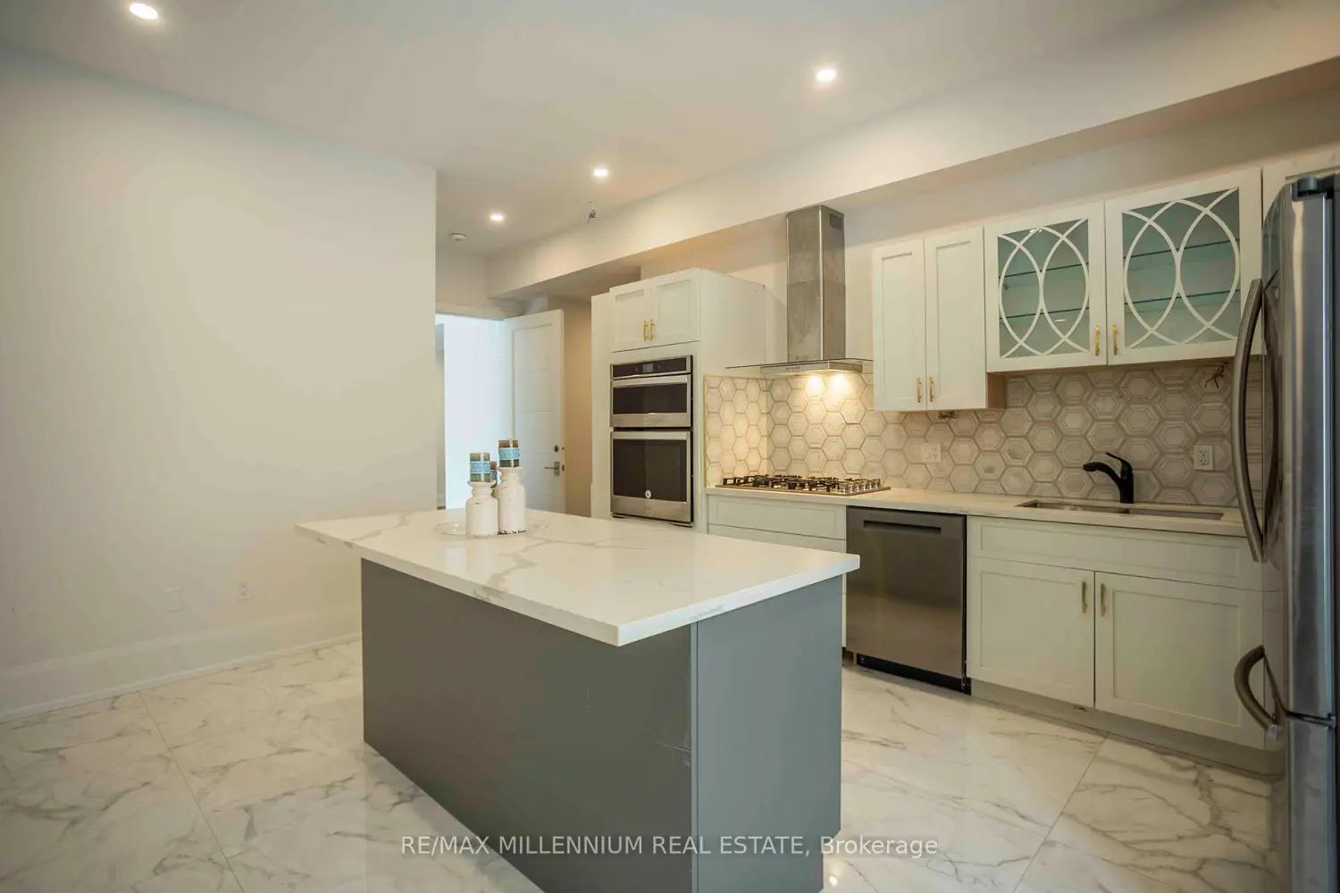 Additional image 15 of 413 Sheppard Avenue