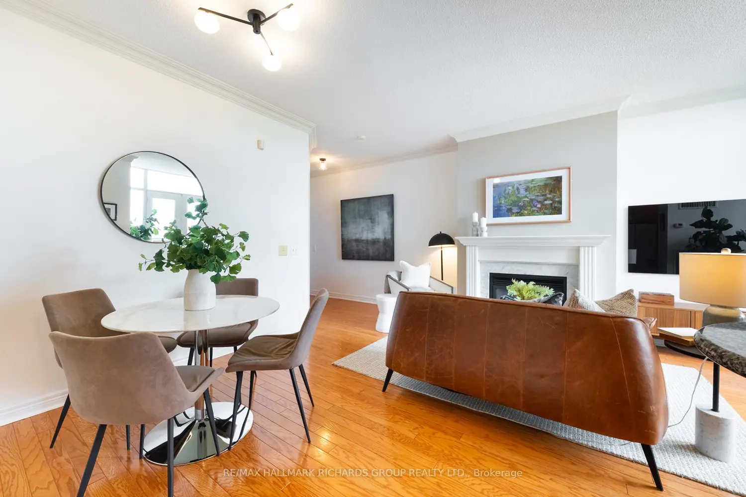 9 Boardwalk Drive 405 photo 2