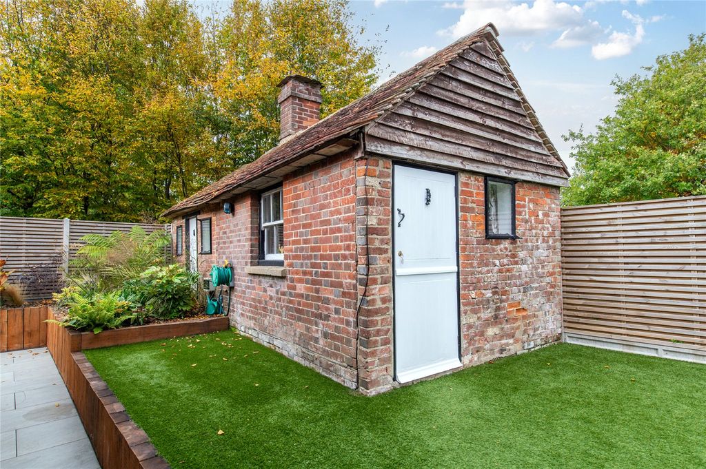 Additional image 10 of 3 bed semi-detached house for saleButchers Lane, Mereworth, Maidstone, Kent ME18