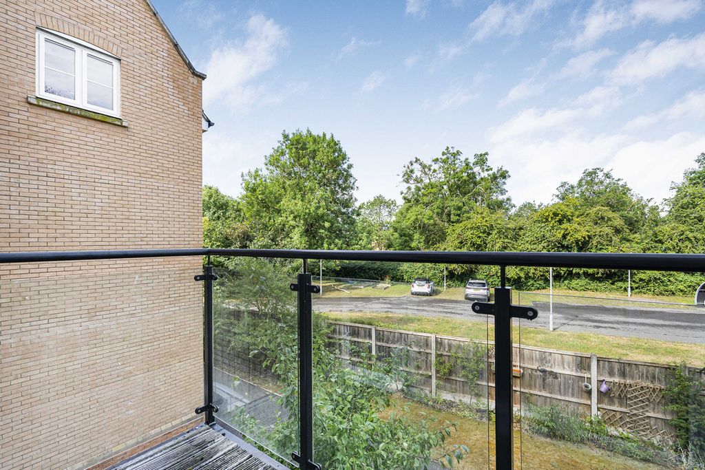 Additional image 7 of 2 bed flat for saleThe Moors, Kidlington OX5