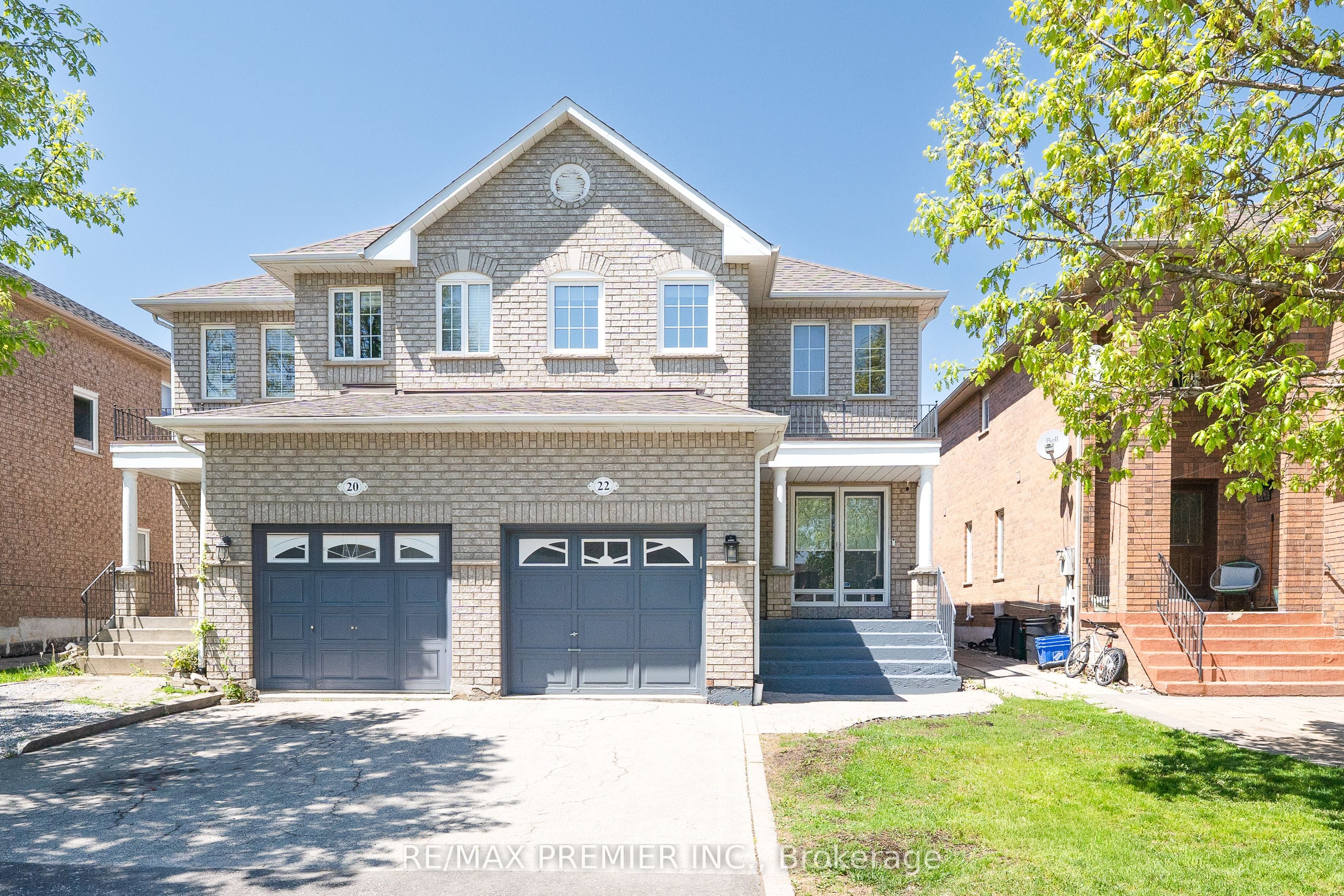 22 Laura Sabrina Drive, Vaughan, ON, L4H 1M6