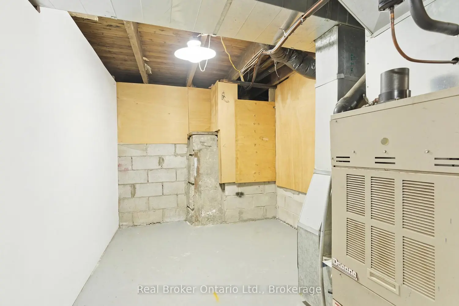 Additional image 14 of 154 Niagara Falls Road