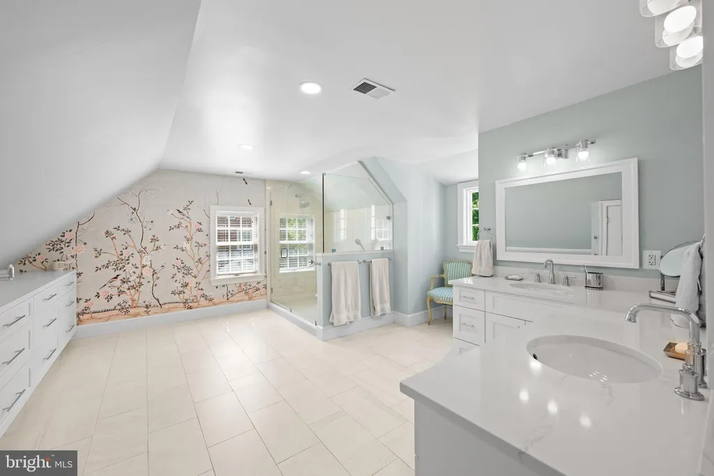 Additional image 20 of 1702 Kalmia Road NW, Washington, DC 20012