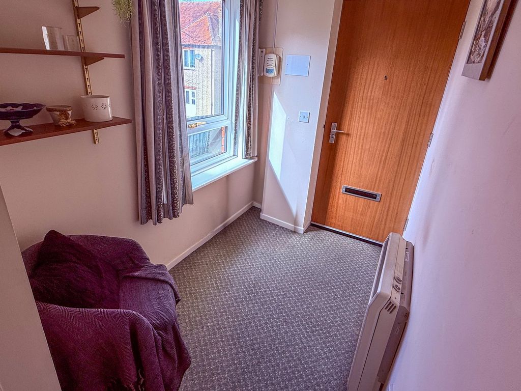 Additional image 8 of 1 bed flat for saleAshridge Court, Newbury RG14