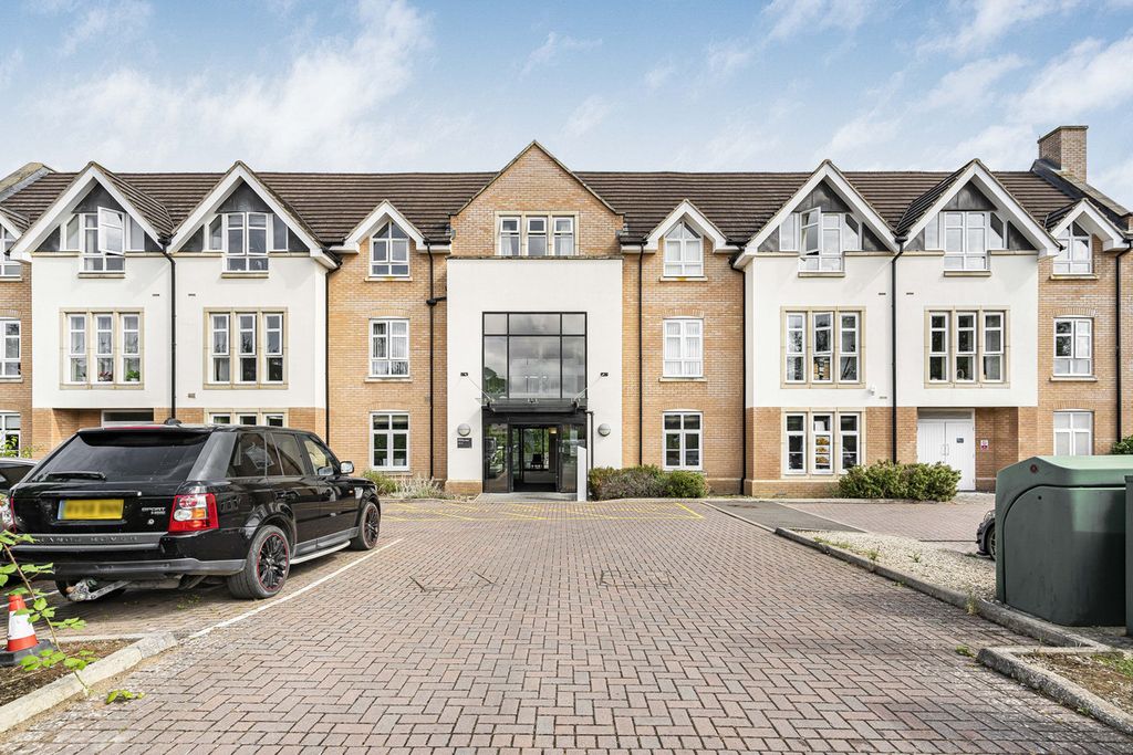 Additional image 18 of 2 bed flat for saleThe Moors, Kidlington OX5