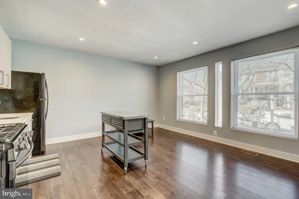 Additional image 11 of 1605 F Street NE Unit 2, Washington, DC 20002
