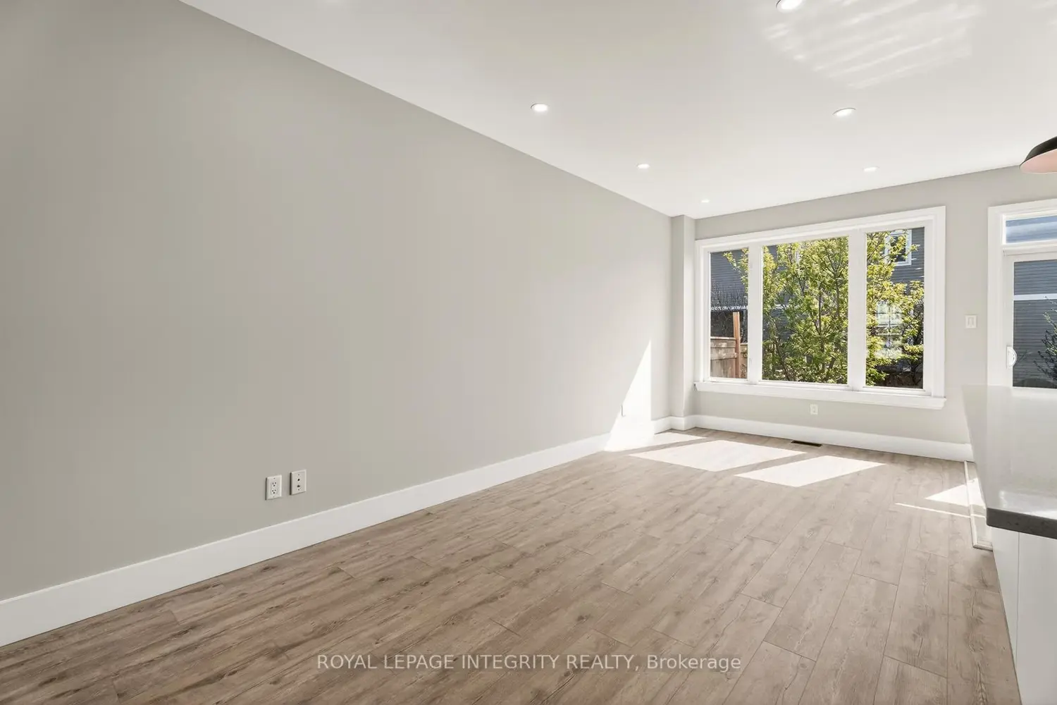169 Desmond Trudeau Drive photo 4