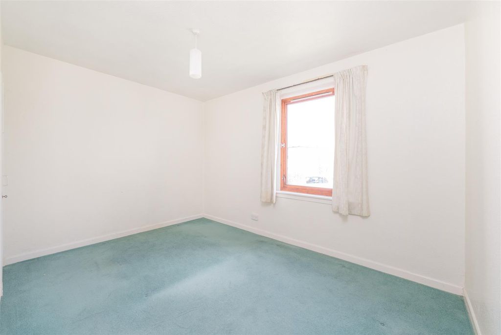 Additional image 5 of 2 bed flat for sale65 Hurkur Crescent, Eyemouth TD14