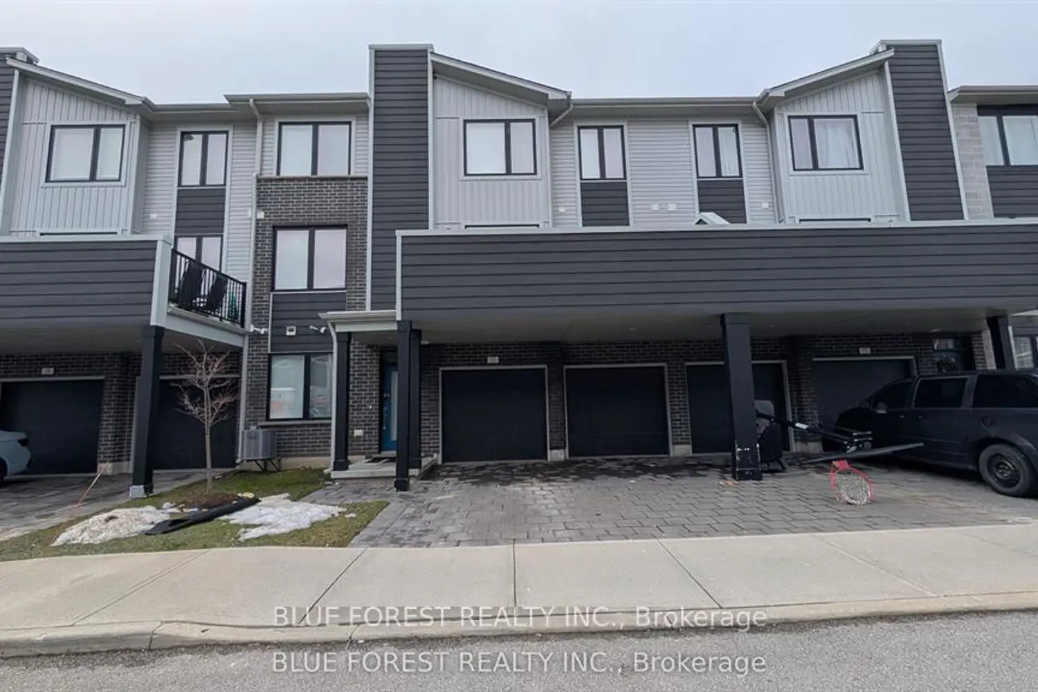 177 Edgevalley Road 17