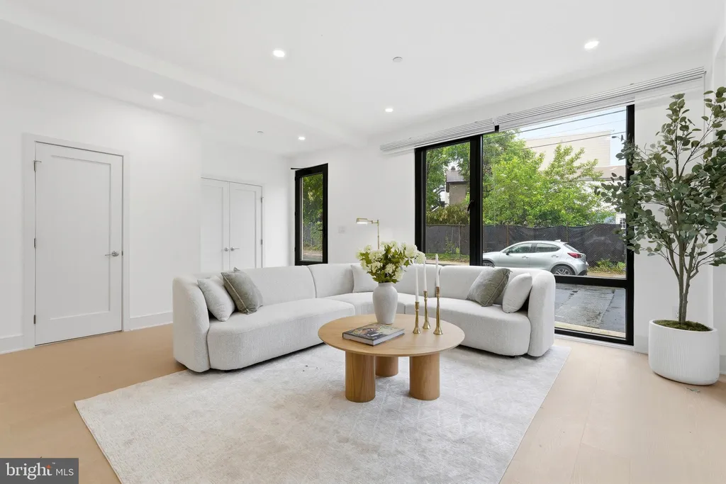 Additional image 7 of 1810 Central Place NE Unit 1, Washington, DC 20002