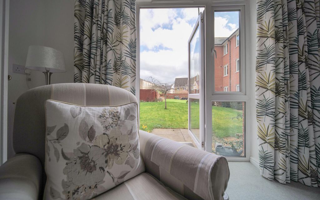 Additional image 2 of 1 bed property for saleGiffords Court, Melksham SN12