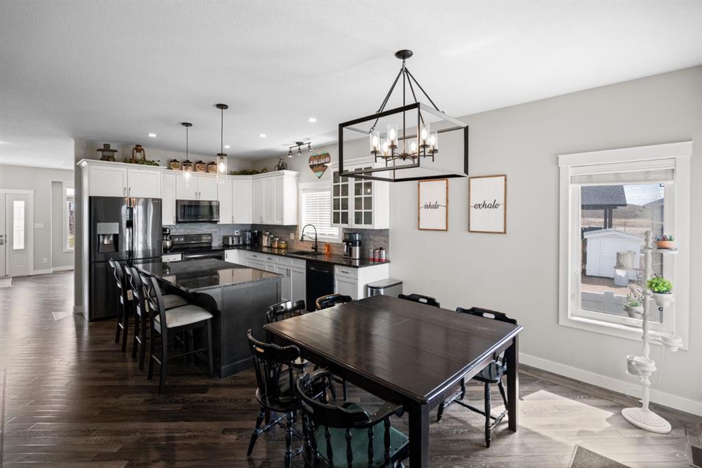 Additional image 5 of 2304 62 Street, Camrose, AB, T4V5J8
