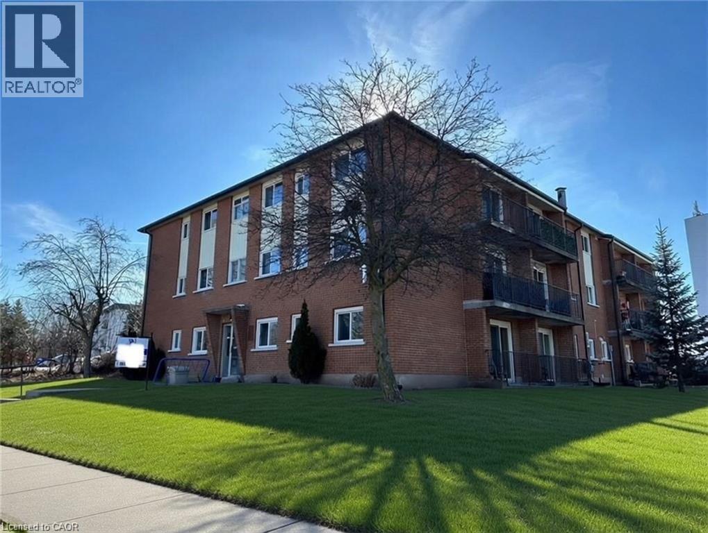 15 MOWAT Boulevard Unit# 13