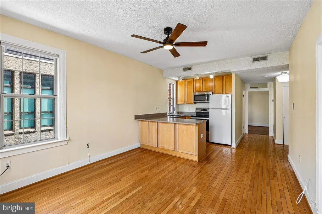 Additional image 12 of 1401 Columbia Road NW Unit 410, Washington, DC 20009
