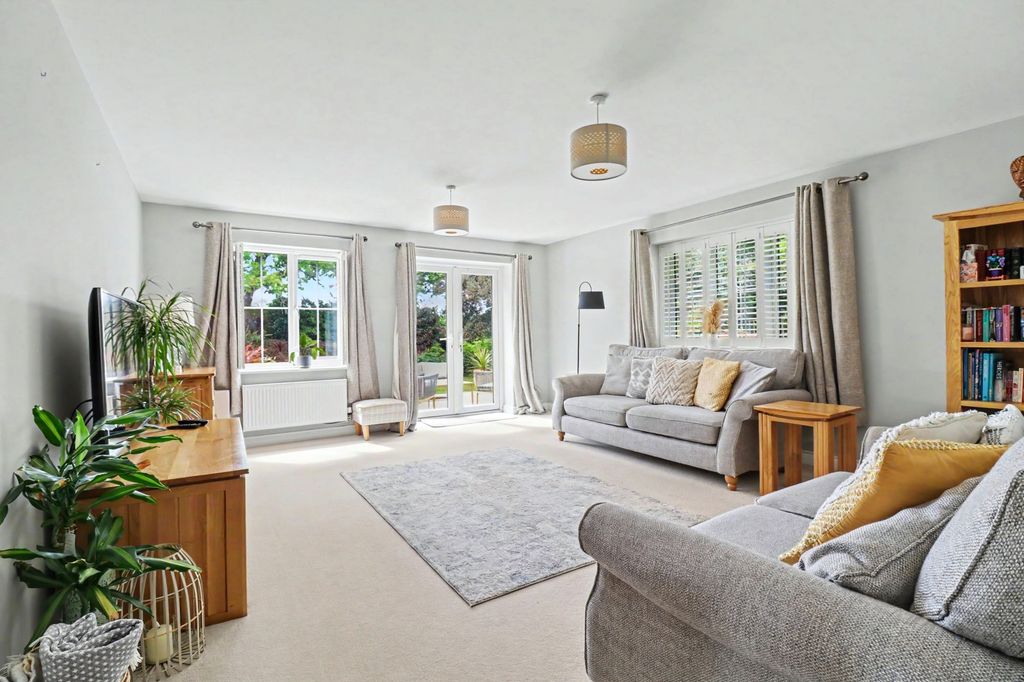 Additional image 3 of 5 bed detached house for saleMaidman Place, Hedge End SO30