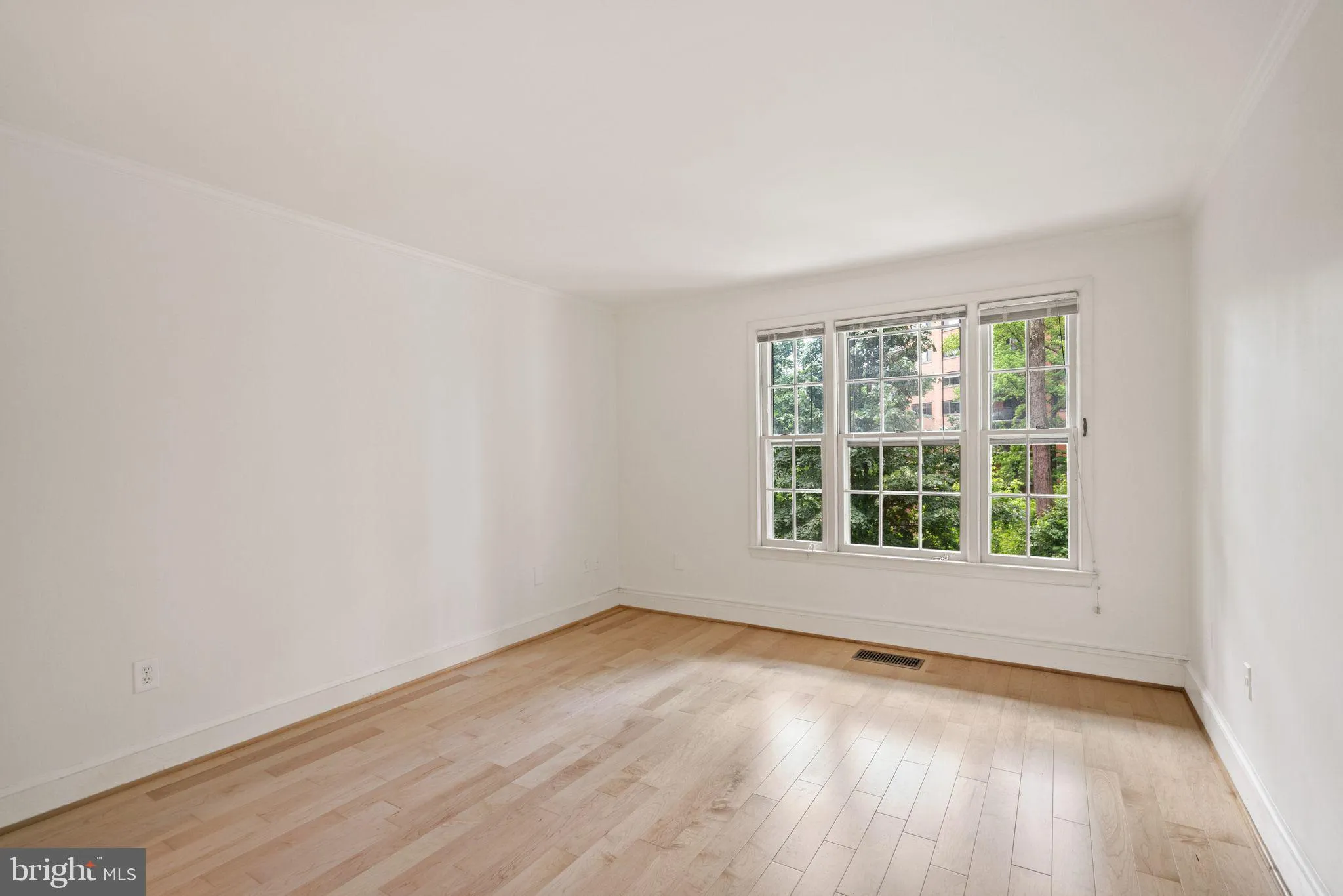 Additional image 72 of 3231 Sutton Place NW Unit D, Washington, DC 20016