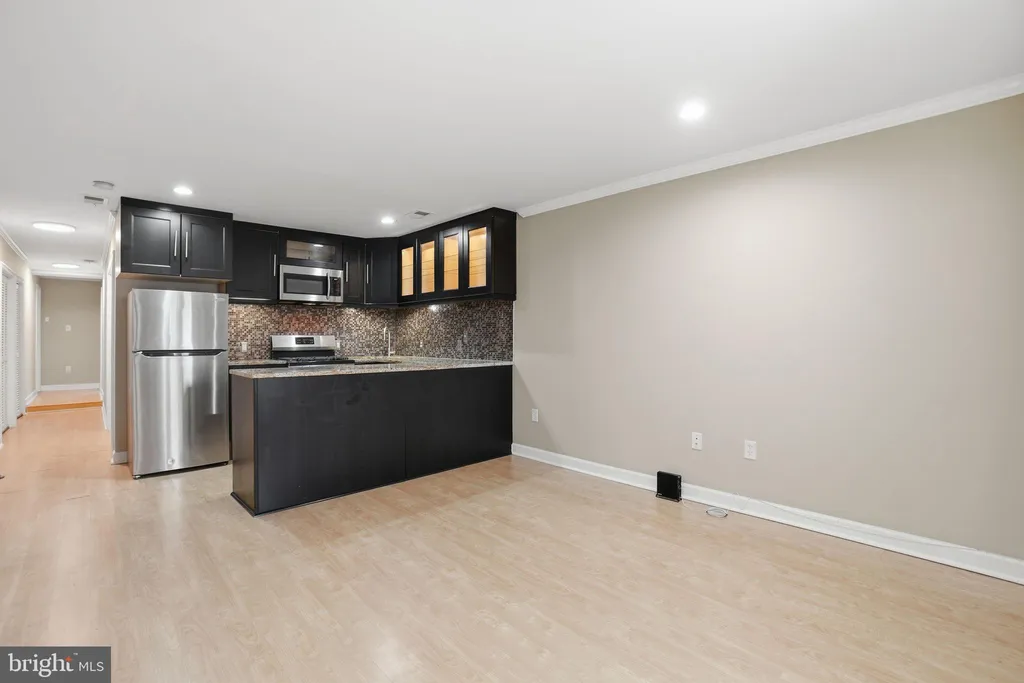 Additional image 8 of 1710 W Virginia Avenue NE Unit 202, Washington, DC 20002
