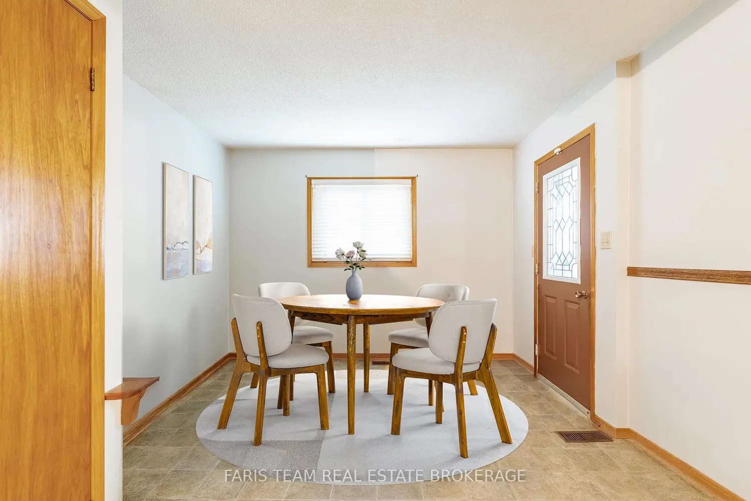 466 Trillium Street photo 5