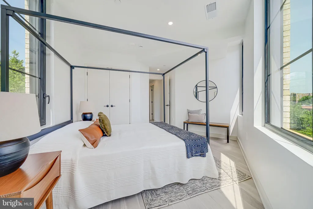 Additional image 18 of 2901 Newark St NW, Washington, DC 20008