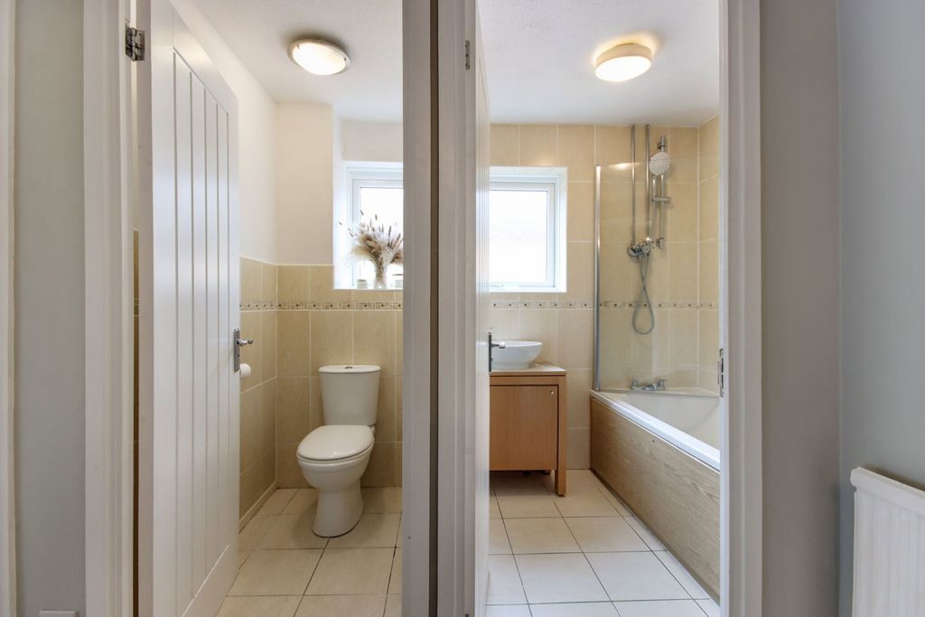 Additional image 18 of 4 bed link detached house for saleManor Forstal, New Ash Green, Longfield DA3