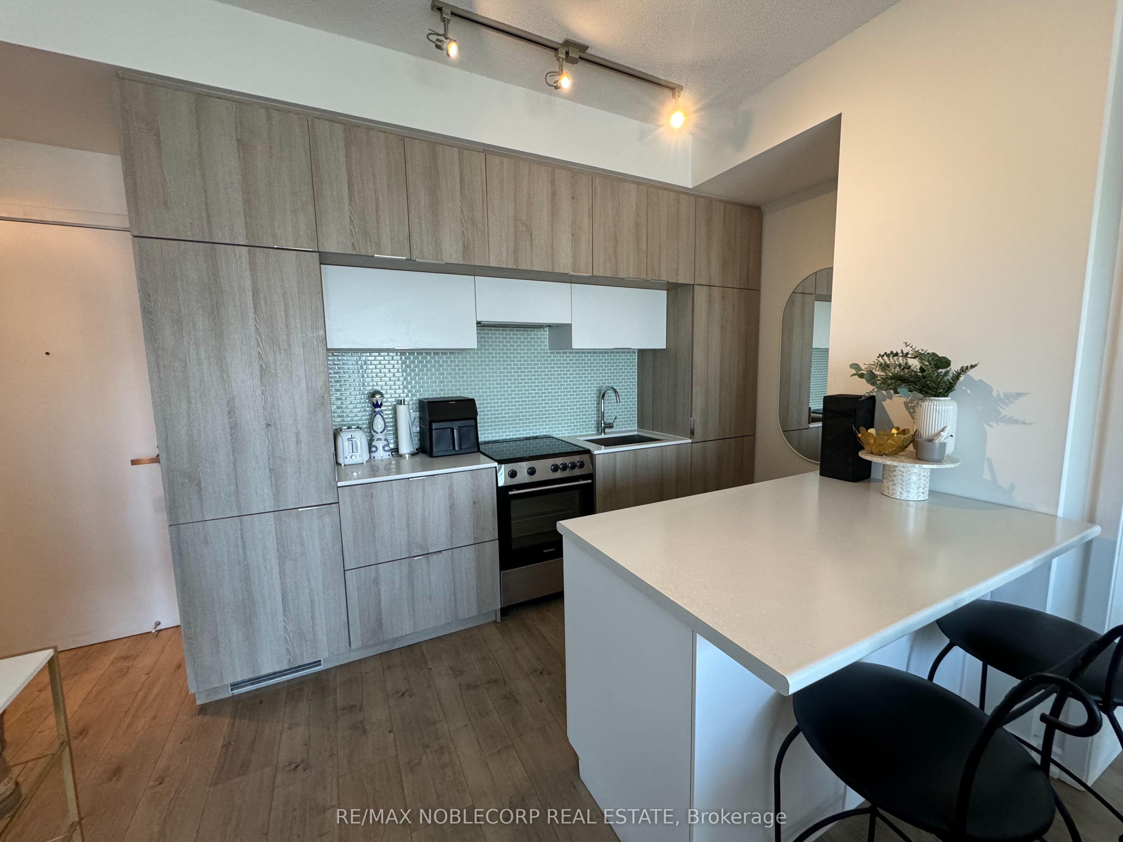Additional image 5 of 2107-159 Dundas Street E, Toronto, ON, M5B 0A9