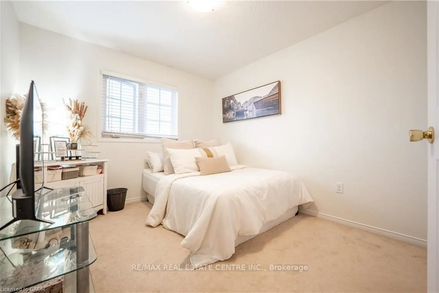 Additional image 8 of 30 Fallowfield Drive