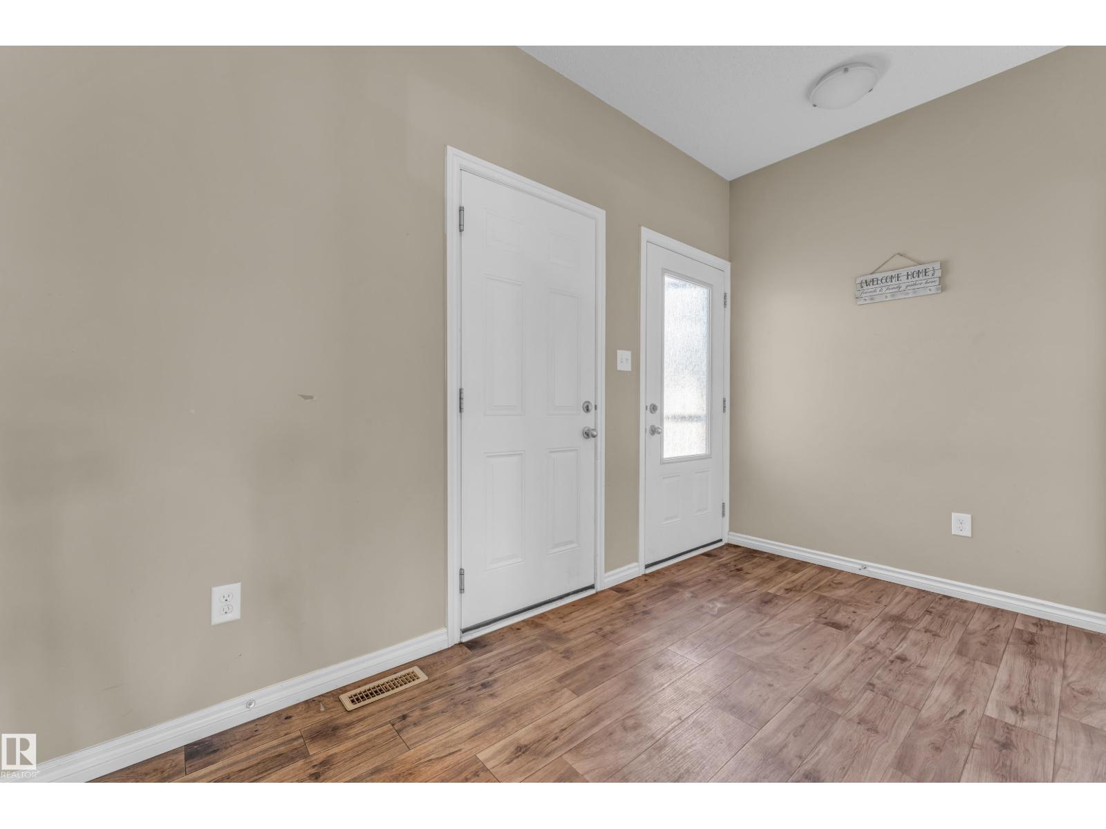 Additional image 5 of 2526 19a Avenue NW, Edmonton, AB, T6T2E1