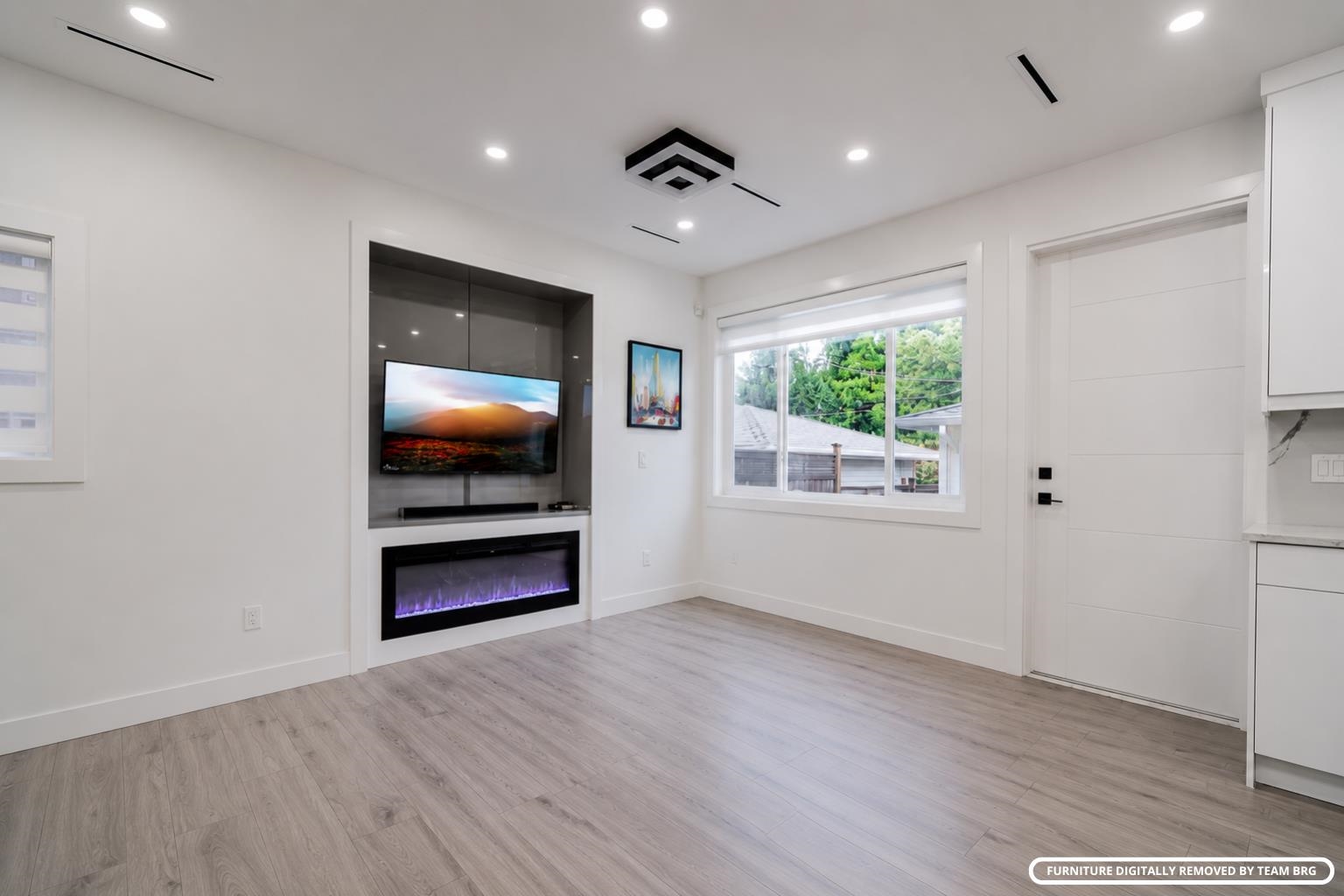 Additional image 5 of #2-4675 Canada Way, Burnaby, BC, V5G 1K9