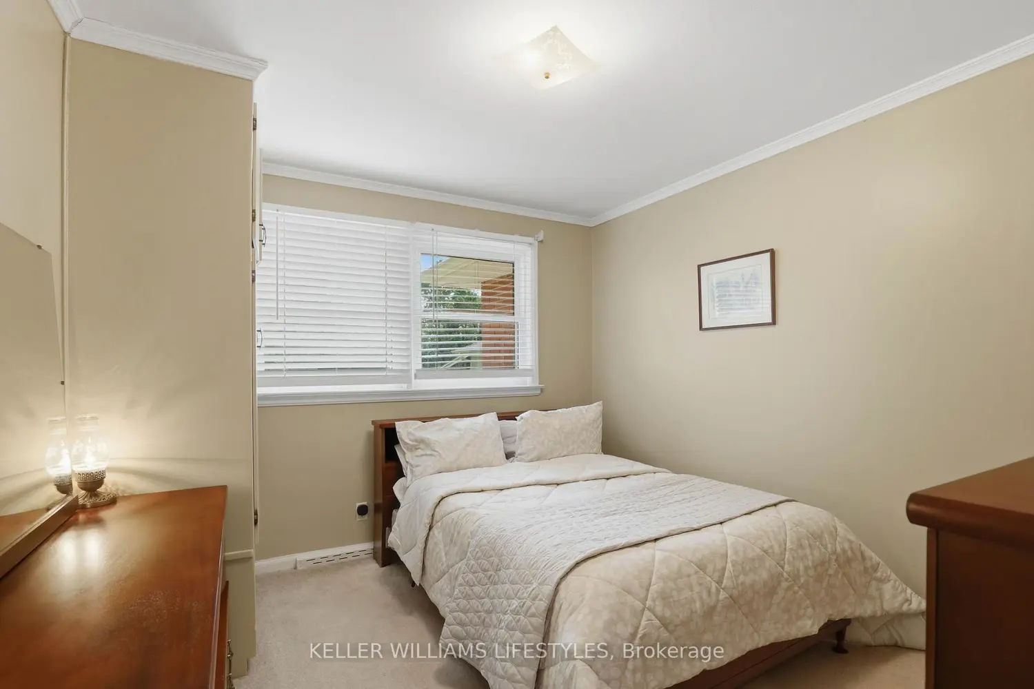 Additional image 11 of 543 Elmdale Avenue