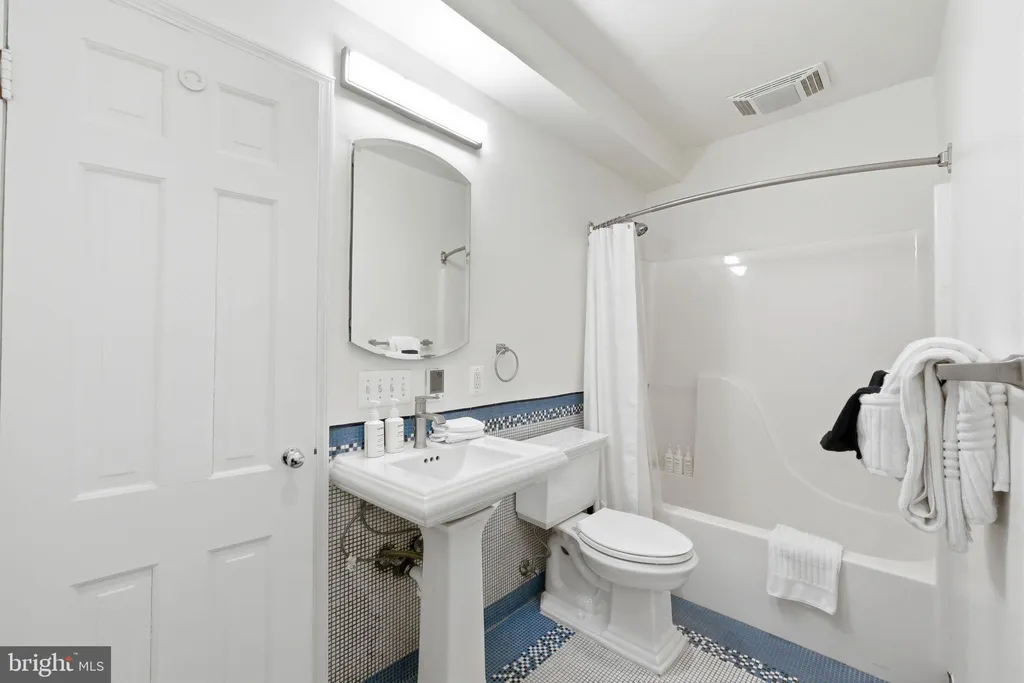 Additional image 59 of 319 C Street SE, Washington, DC 20003