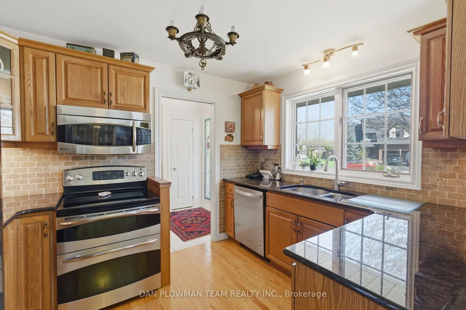 10 Barrington Place photo 2