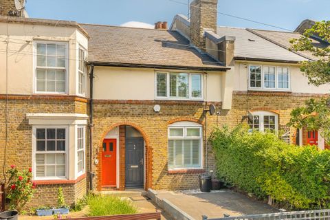 Lessingham Avenue, Tooting Bec SW17