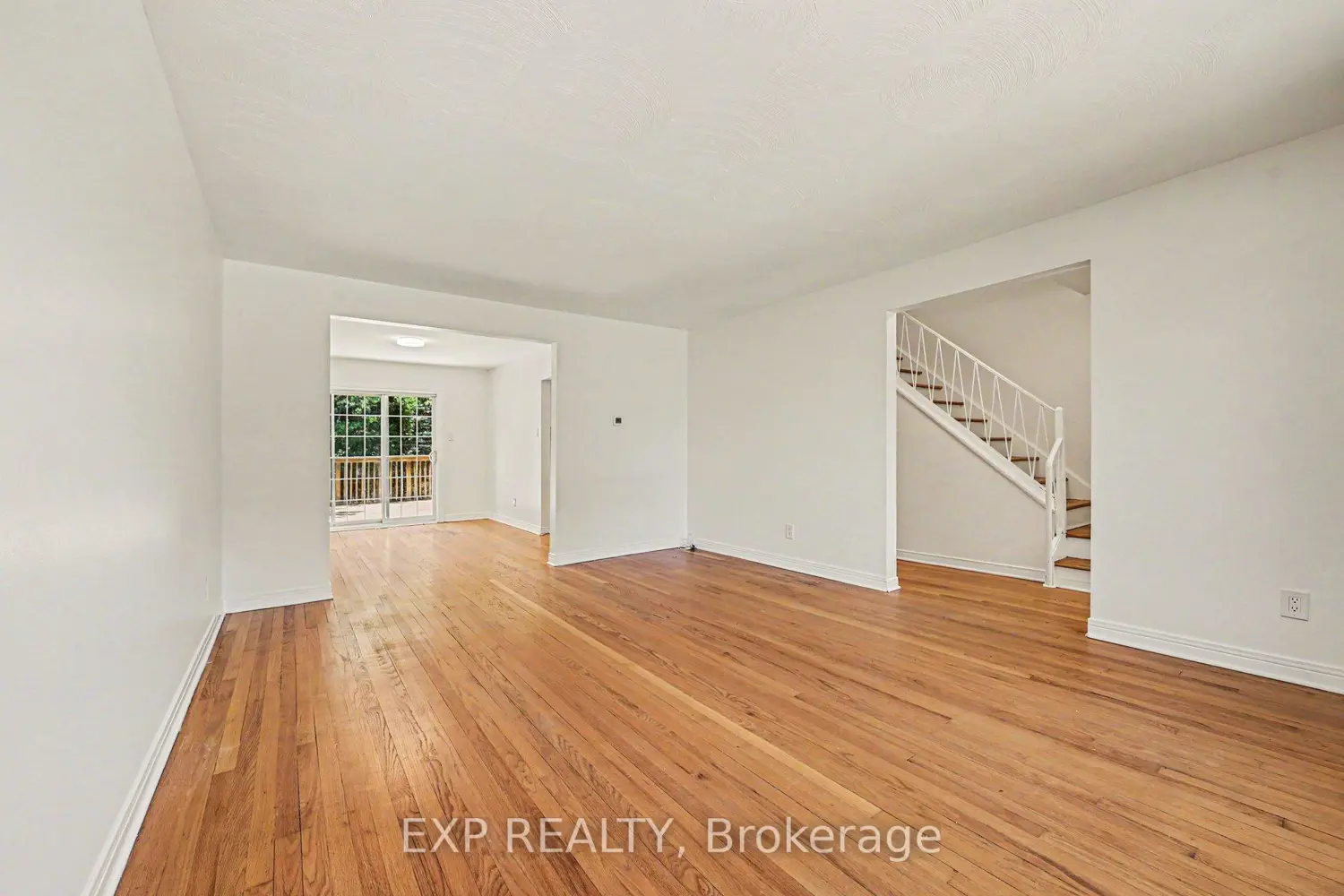 1214 Clyde Avenue photo 4