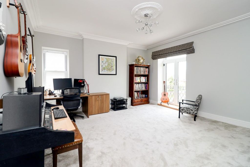Additional image 24 of 5 bed semi-detached house for salePlymouth Road, Penarth CF64