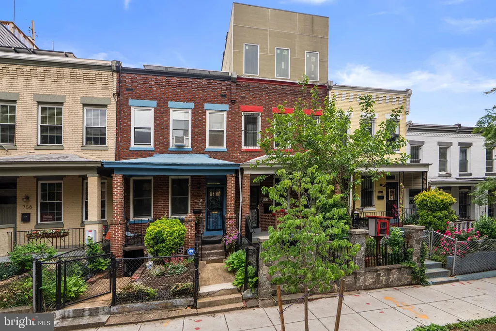 Additional image 2 of 760 Lamont Street NW, Washington, DC 20010