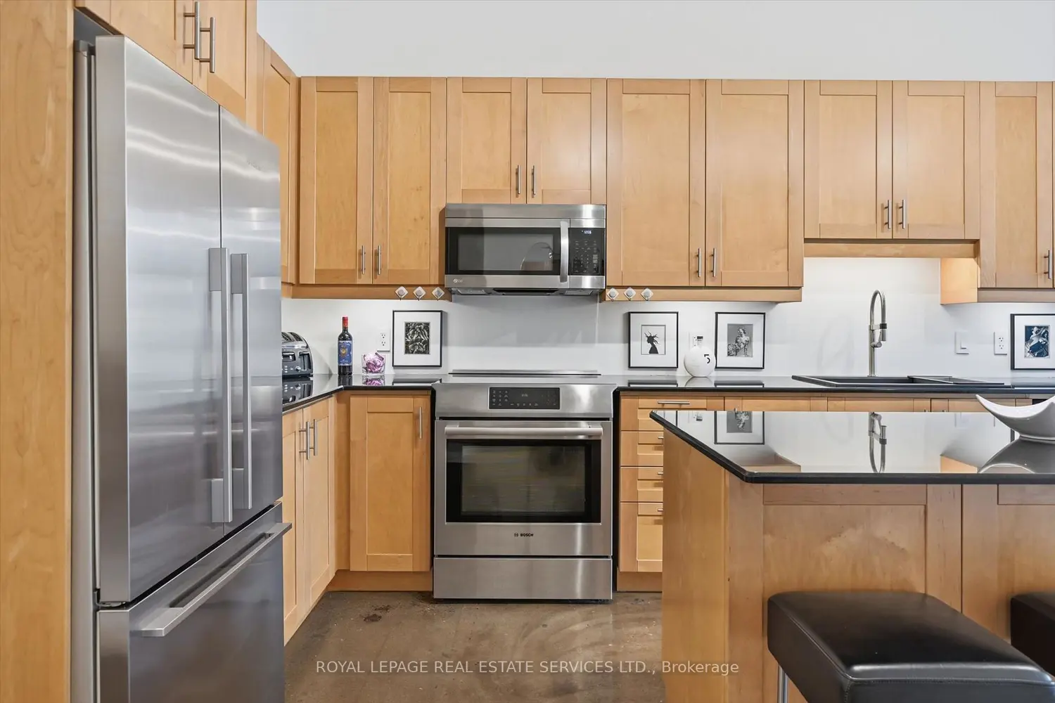 Additional image 3 of 66 Bay Street 401