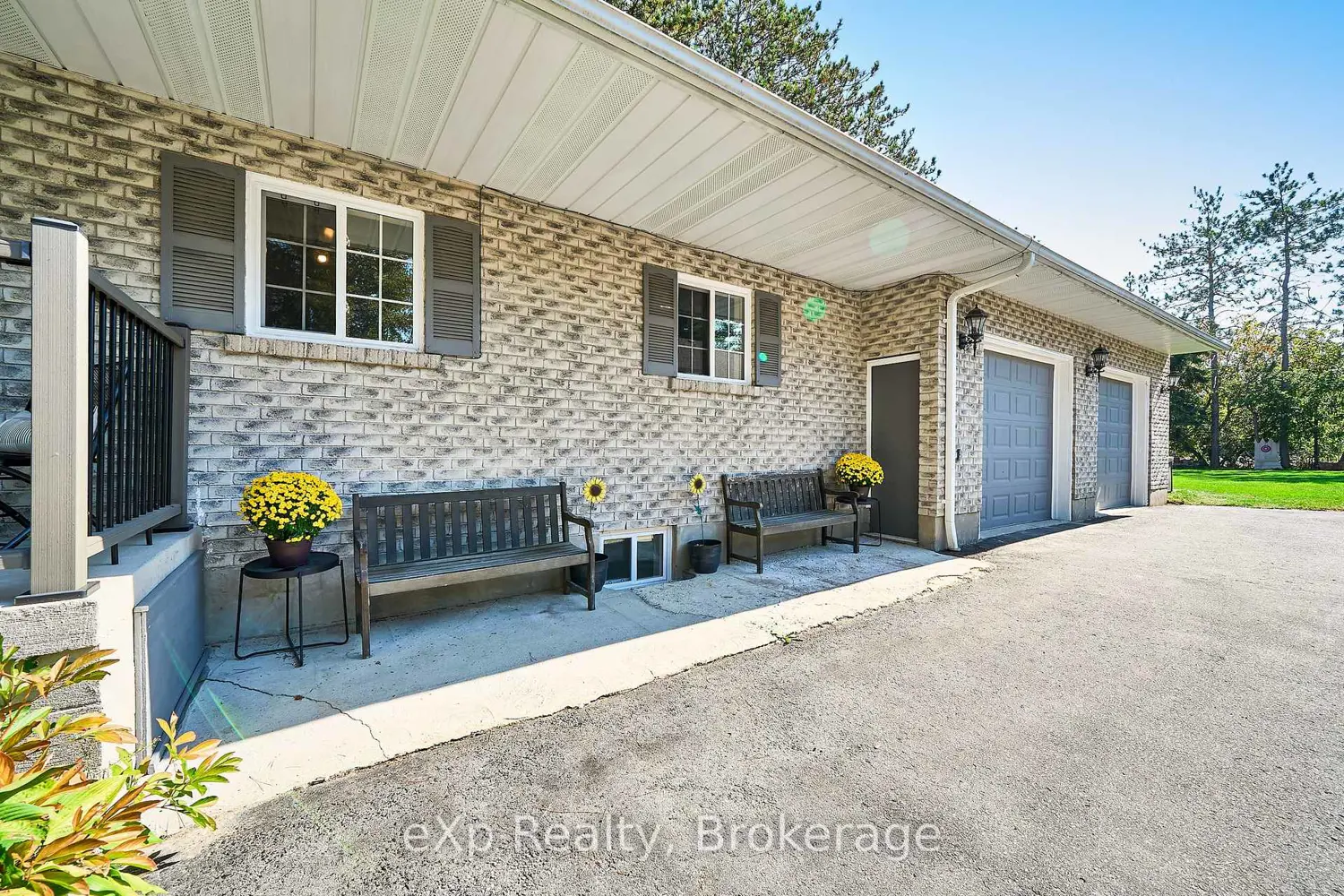 9 Hilda Avenue photo 2