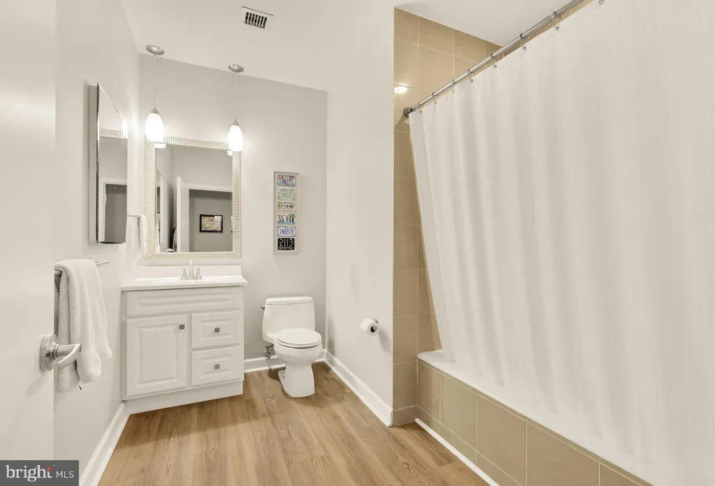 Additional image 8 of 675 E St NW Unit 350, Washington, DC 20004