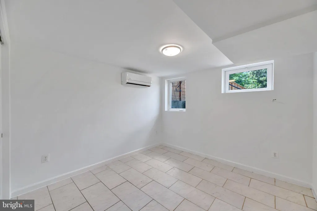 Additional image 49 of 424 19th Street NE, Washington, DC 20002