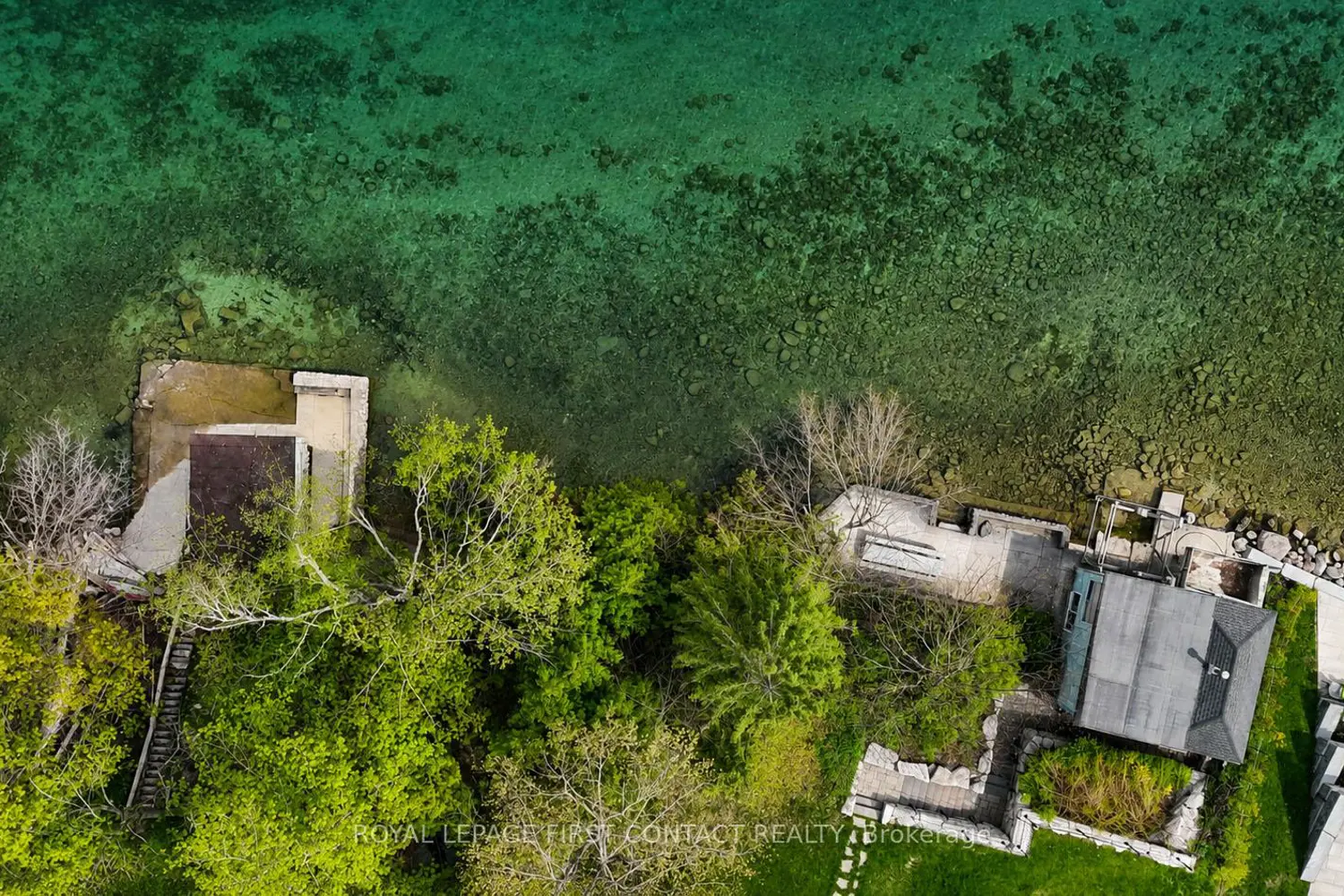 303 Shoreline Drive photo 4