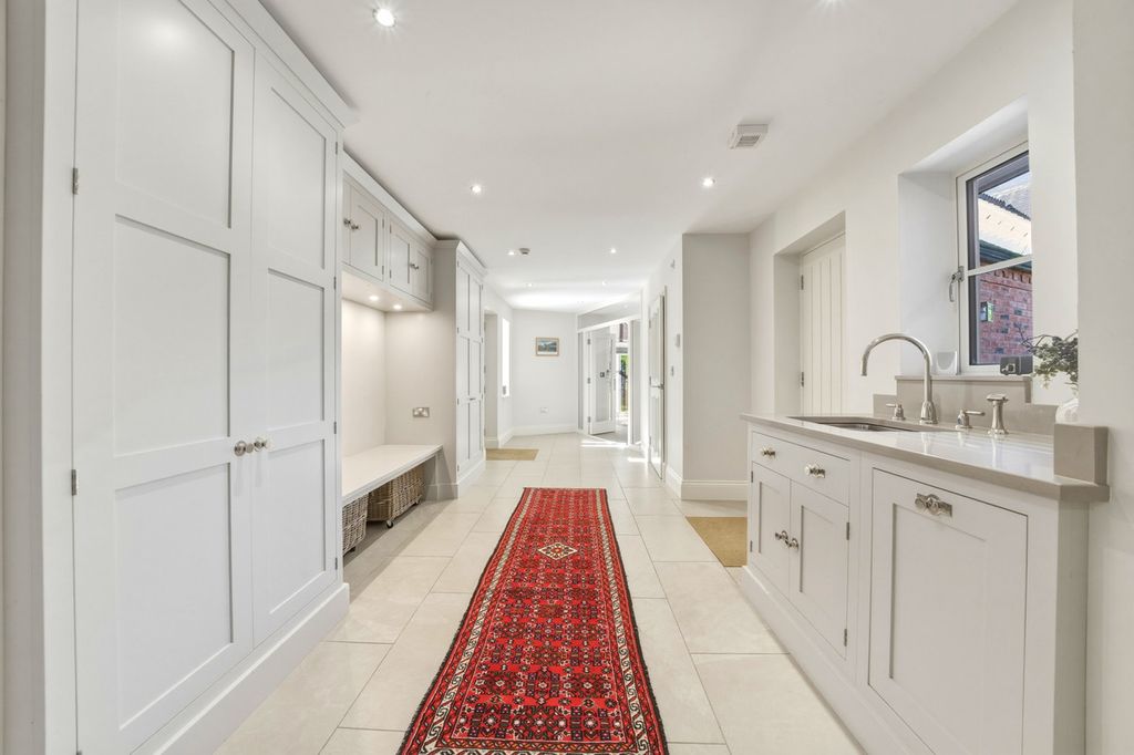 Additional image 17 of 5 bed detached house for saleWeaverlake Drive Yoxall Burton-On-Trent, Staffordshire DE13