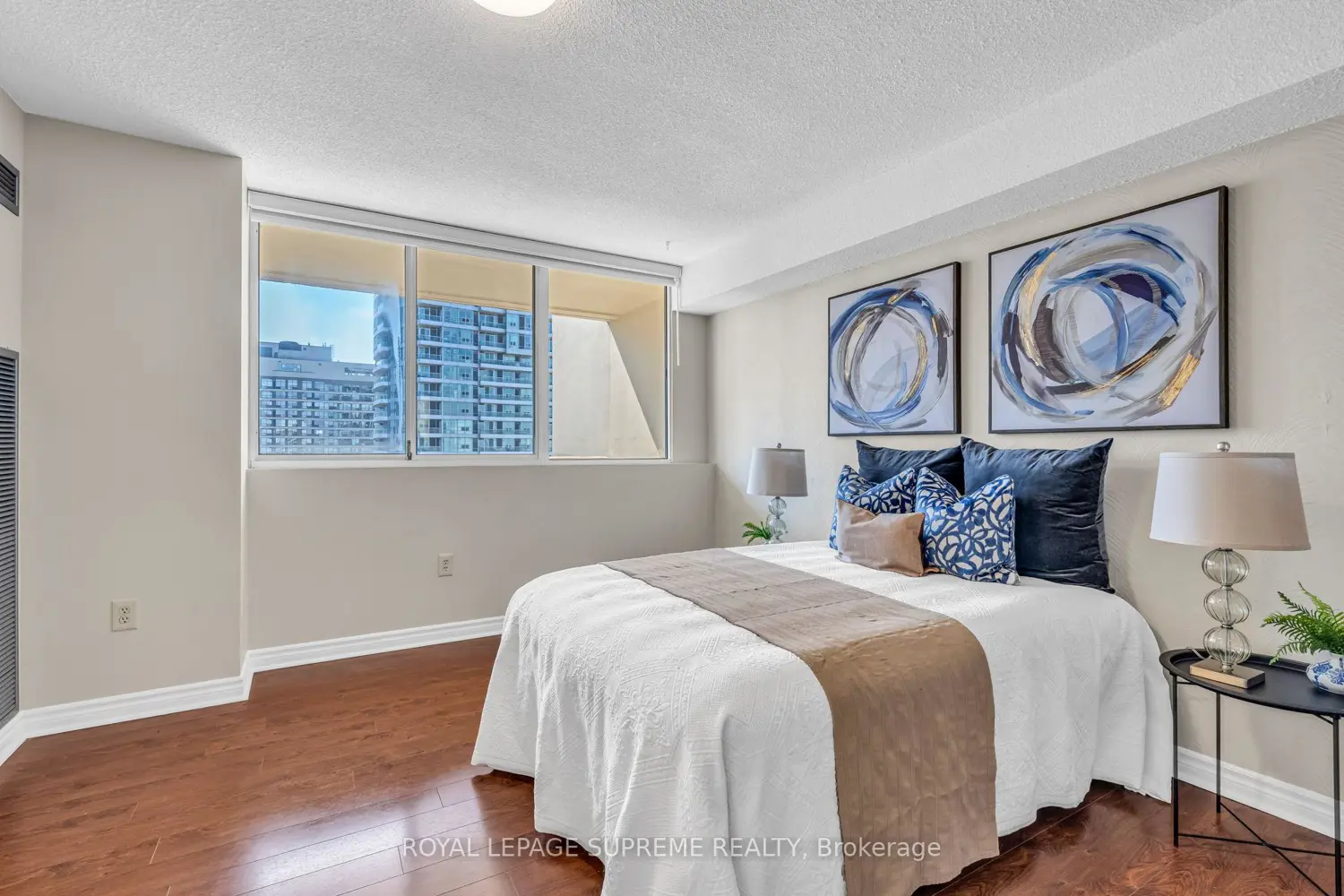 Additional image 11 of 3590 Kaneff Crescent 1907