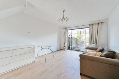Campbell Close, Streatham, London SW16