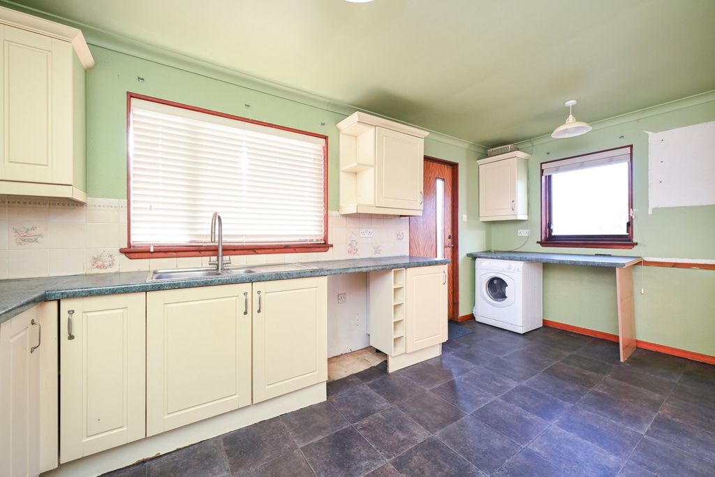 Additional image 7 of 2 bed bungalow for saleHarley Street, Scalloway, Shetland ZE1