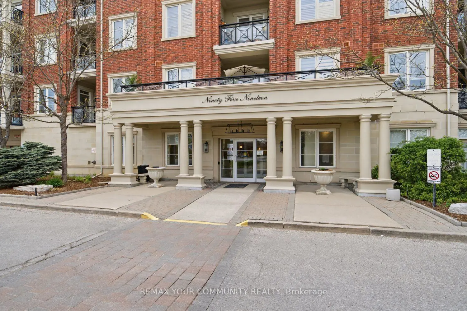 Additional image 2 of 9519 Keele Street 313