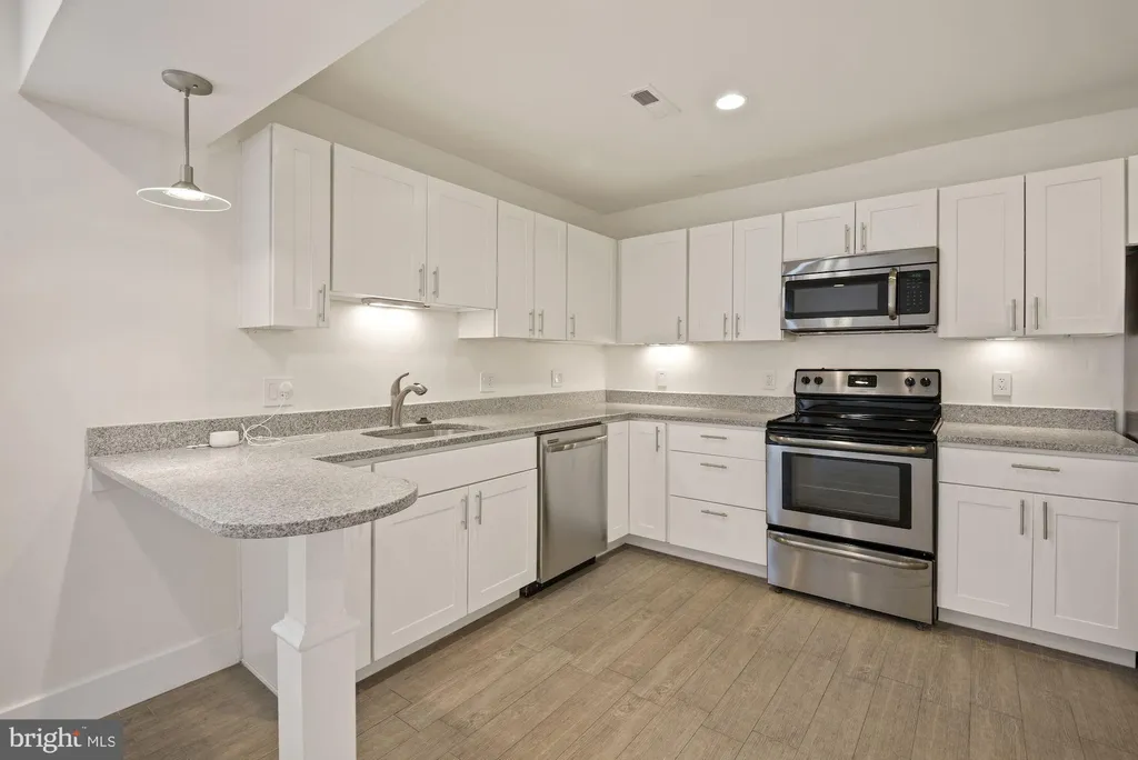 Additional image 5 of 1355 Oak Street NW Unit 2, Washington, DC 20010