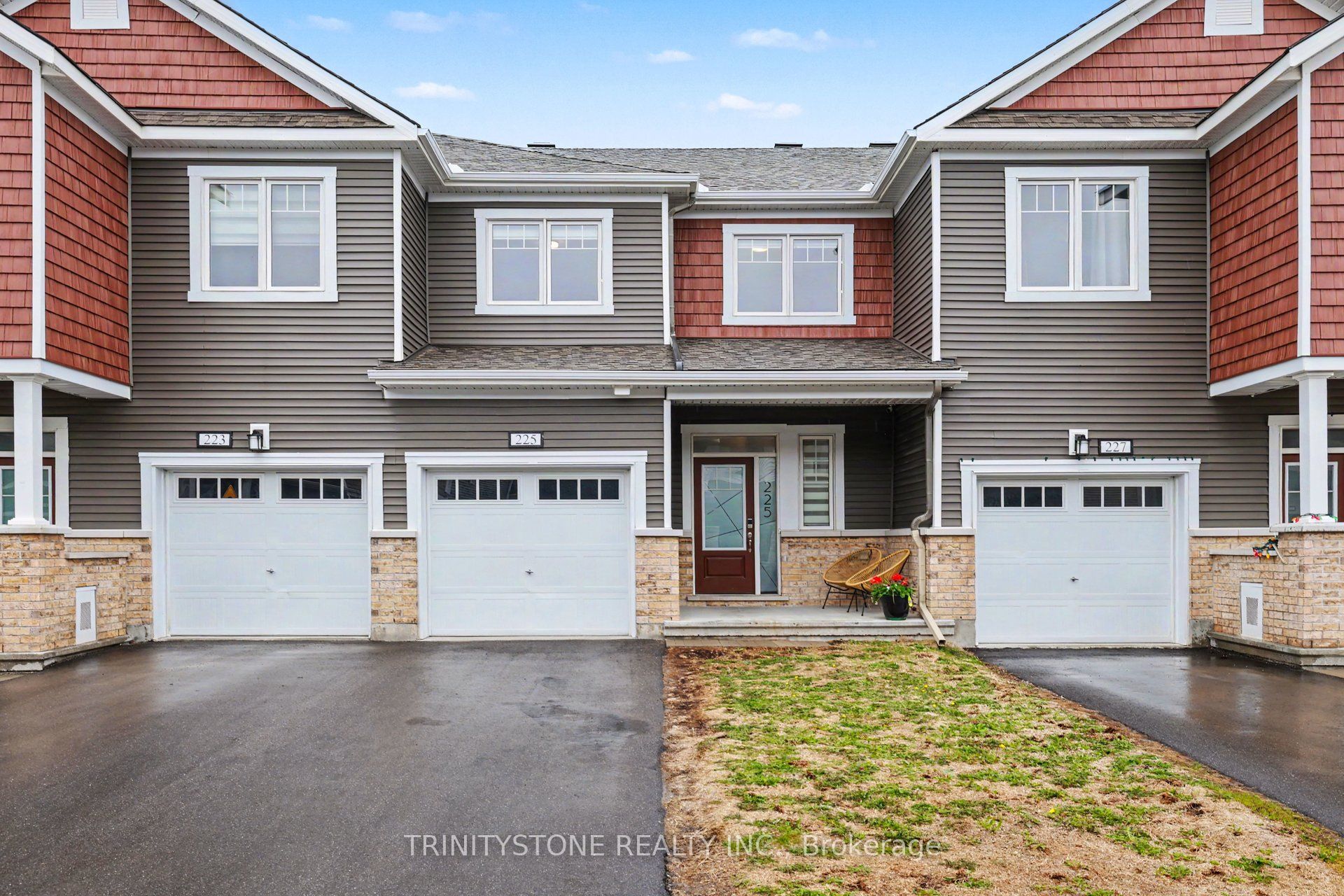 Additional image 3 of 225 Billrian Crescent, Ottawa, ON, K2S 3A5