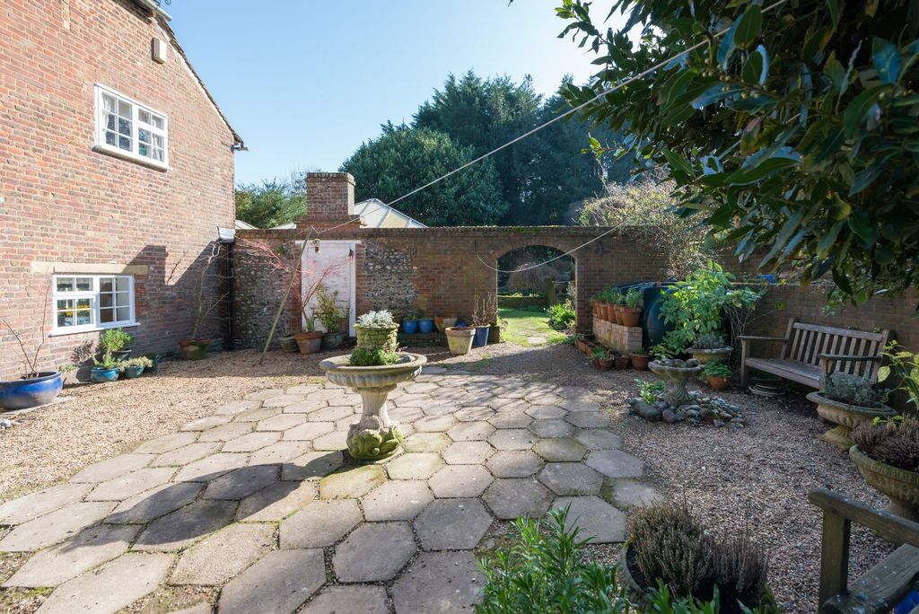 Additional image 24 of 5 bed semi-detached house for saleHull Place, Sholden, Deal, Kent CT14